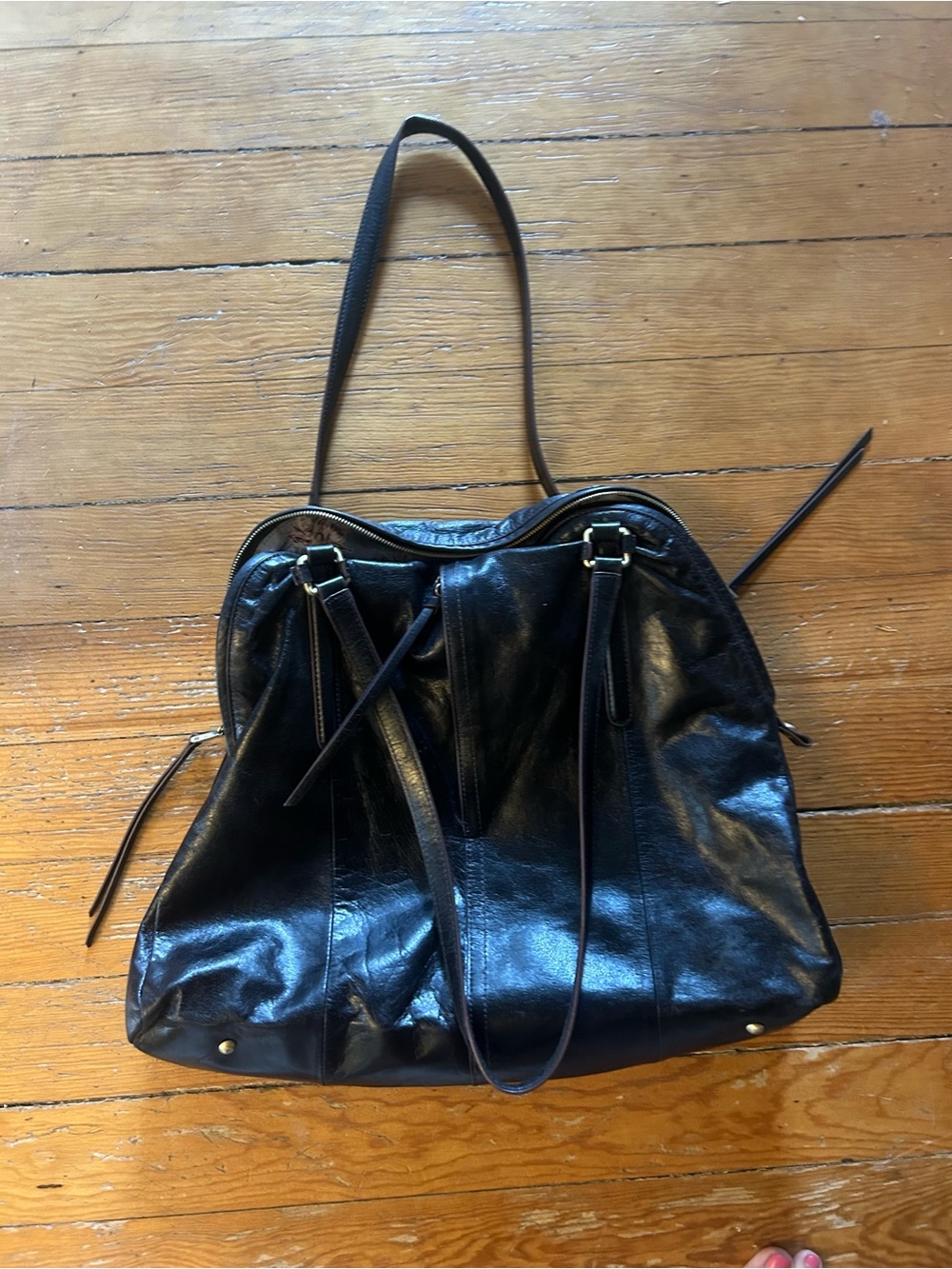 HOBO Black Leather Shoulder Bag - Women's Tote